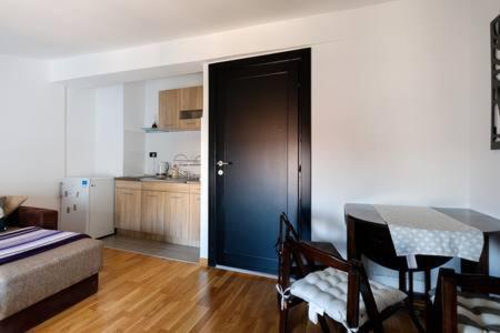 Svetogorska Tri Apartman Belgrád Kültér fotó